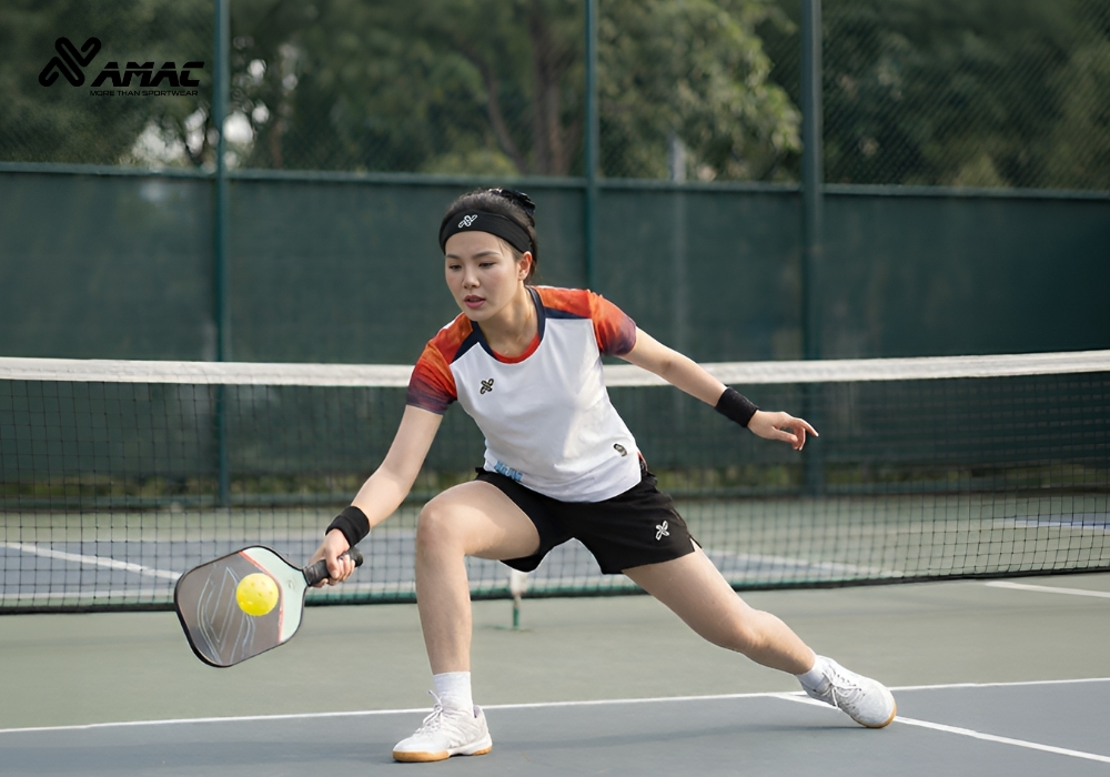 &aacute;o thun thể thao